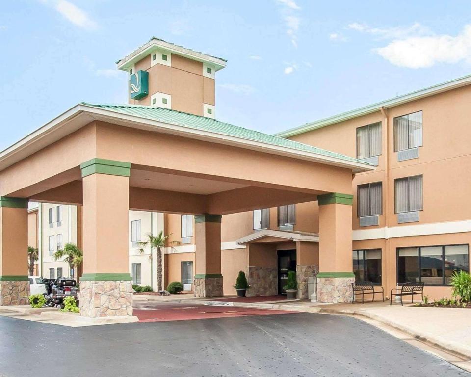 Prianna Hospitality
